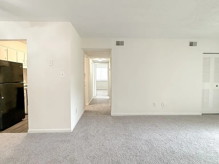 Brynn Marr Village — Photo 5