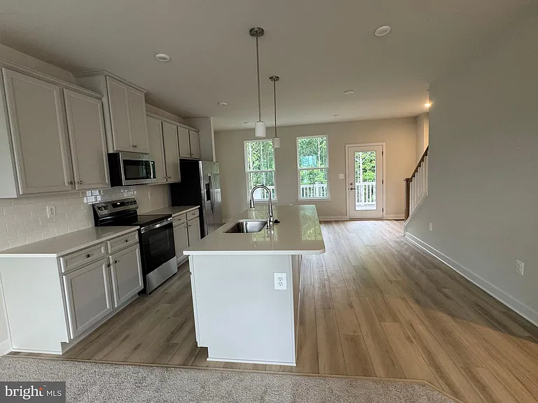 7238 Musca Shire Ln — Photo 9