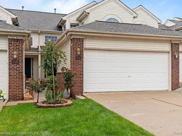2526 Boulder Ln, Auburn Hills, MI 48326