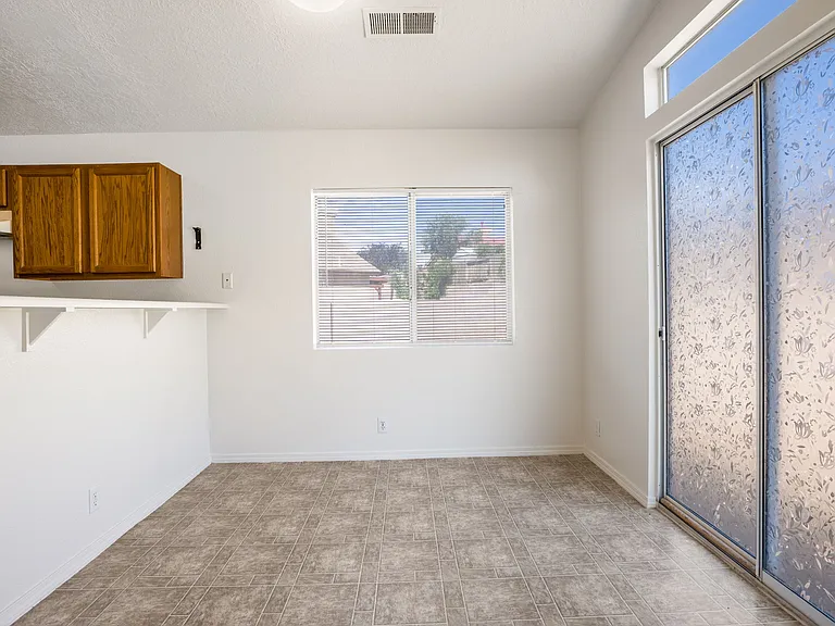 4705 Chow Ct NE — Photo 19