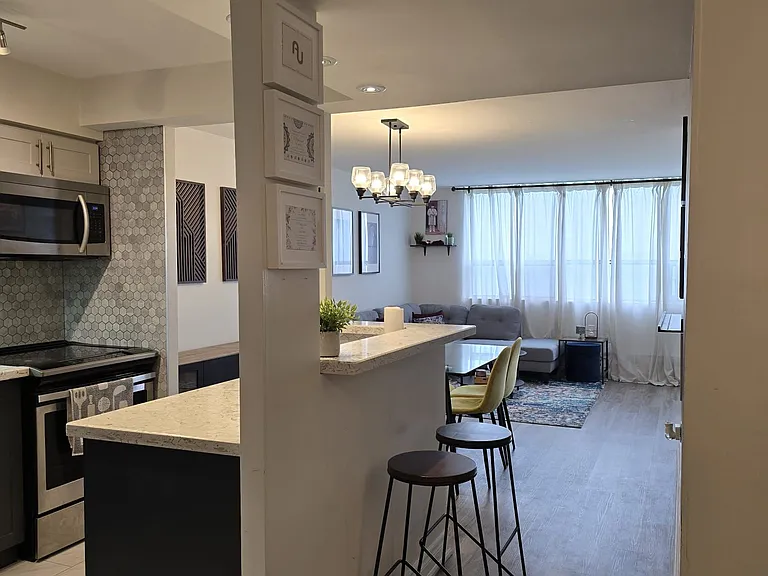 45 Sunrise Ave #708 — Photo 14