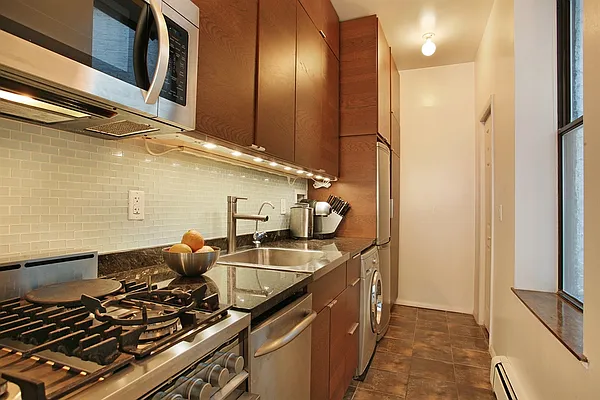 Sold by Corcoran | media 2