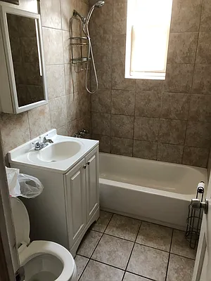 Rented by Liz Realty Group | media 2