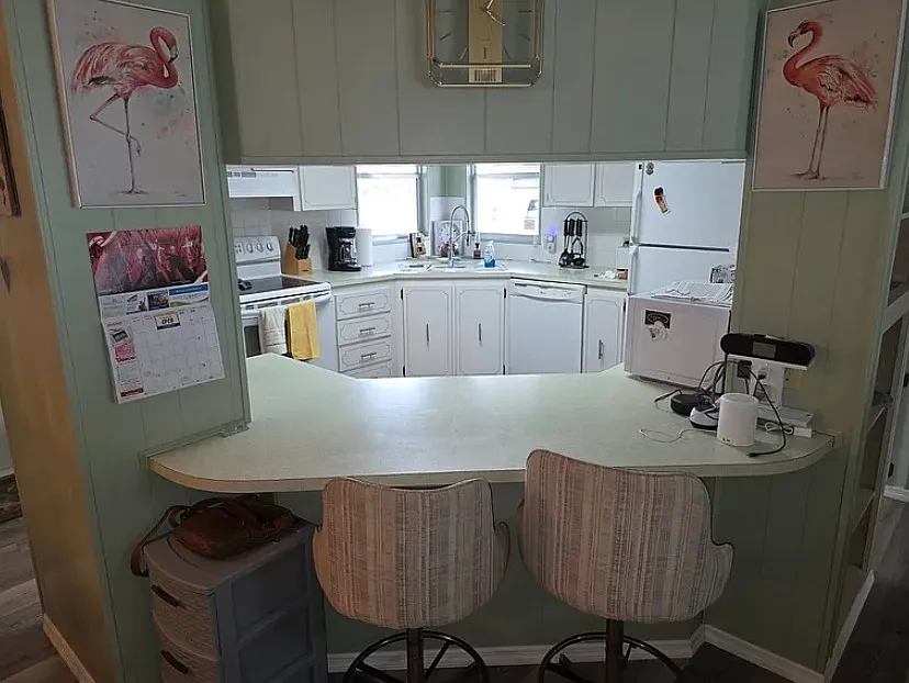 2 bed, 1190 sqft, $2,000 — Photo 2