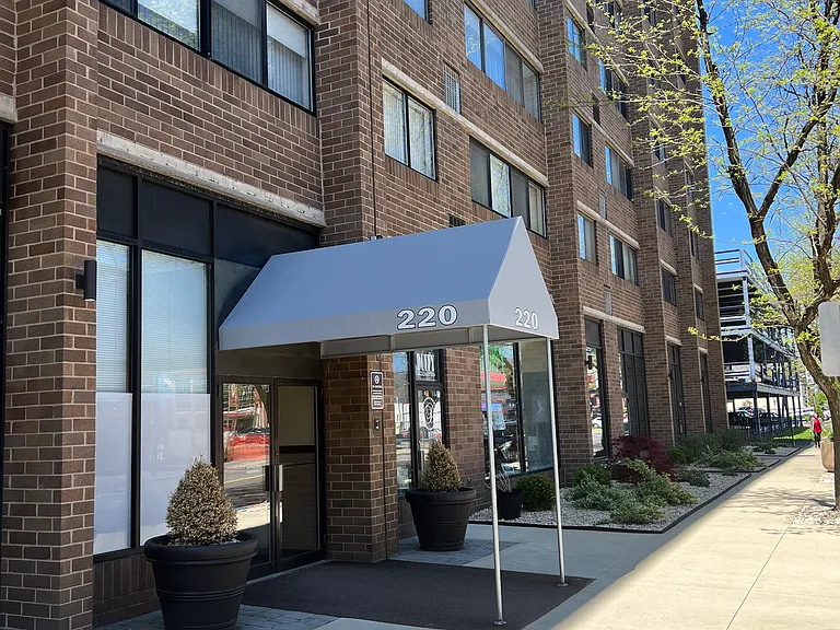 220 Linden St #709 — Photo 10