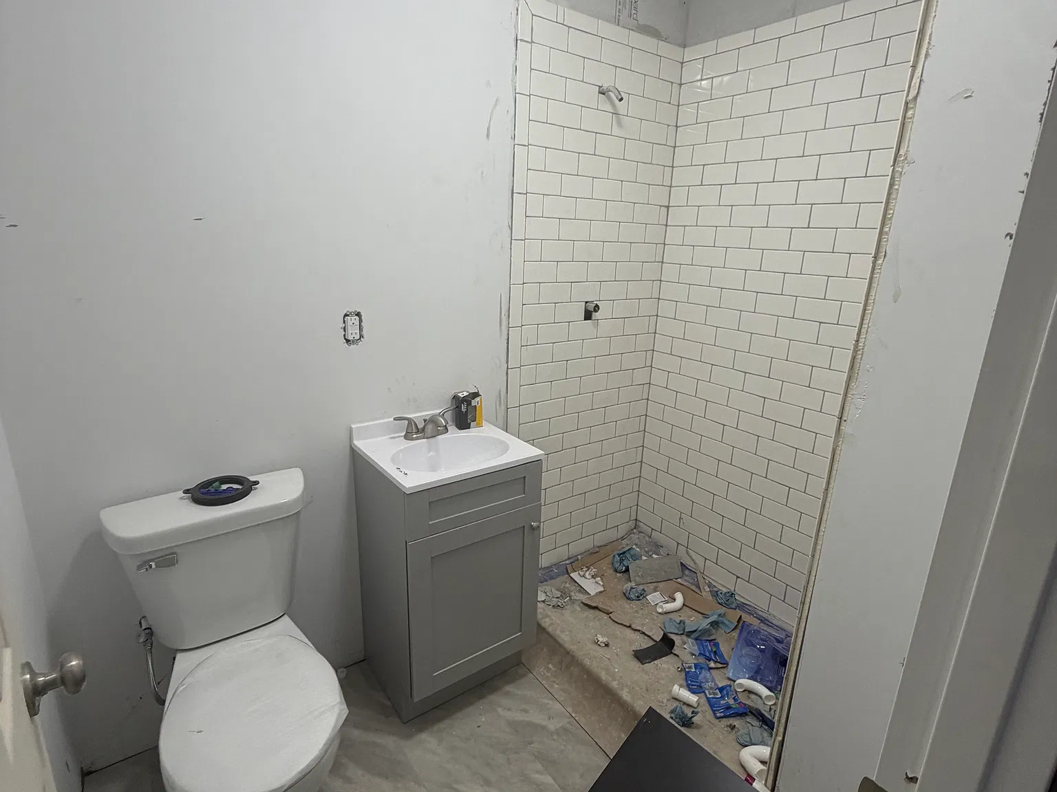 2828 West Meinecke Avenue - 1 — Photo 2