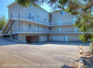 1020 23rd St #2, Bellingham, WA 98225