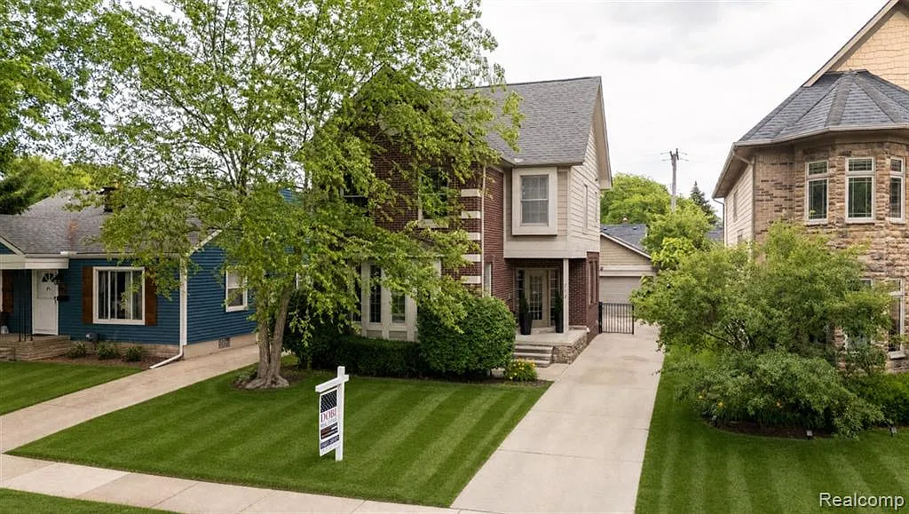 3 bed, 4.0 bath, 3008 sqft, $5,750 — Photo 3