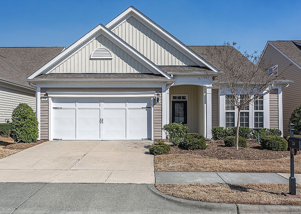 220 Abbey View Way