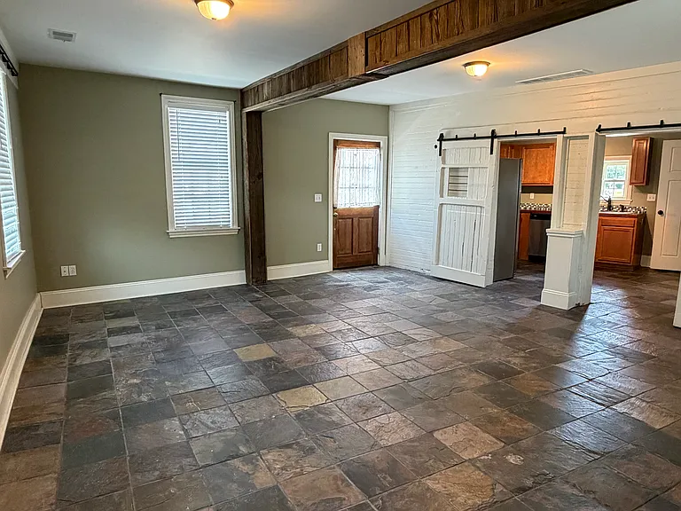 817 Pine Grove Ave #1 — Photo 6