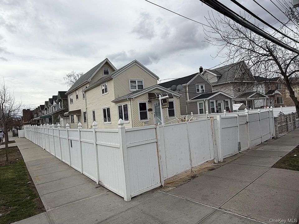 1st image of 14018 Foch Boulevard