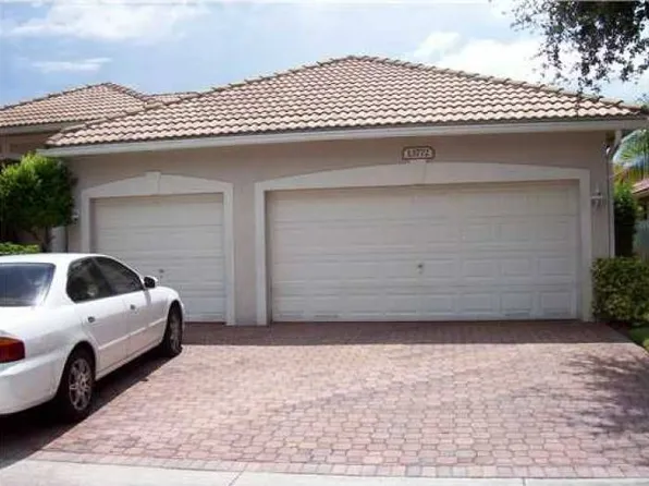 13772 NW 23rd St, Pembroke Pines, FL 33028