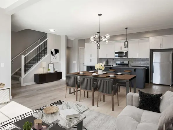8 W Waterford Gln, Chestermere, AB T1X 2T8