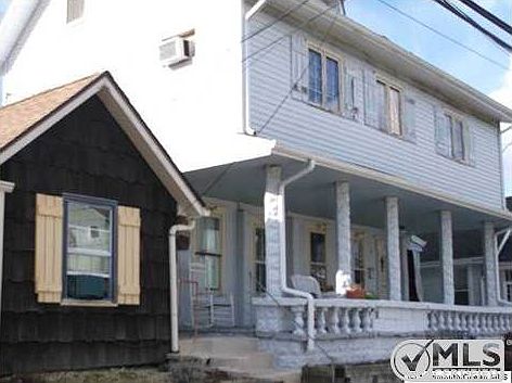 1st image of 91 Franklin Ave #3