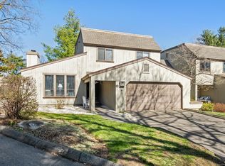 8 Conifer Ln #8, Avon, CT 06001