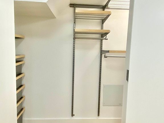 5th image of 341 W 11th St APT Bc