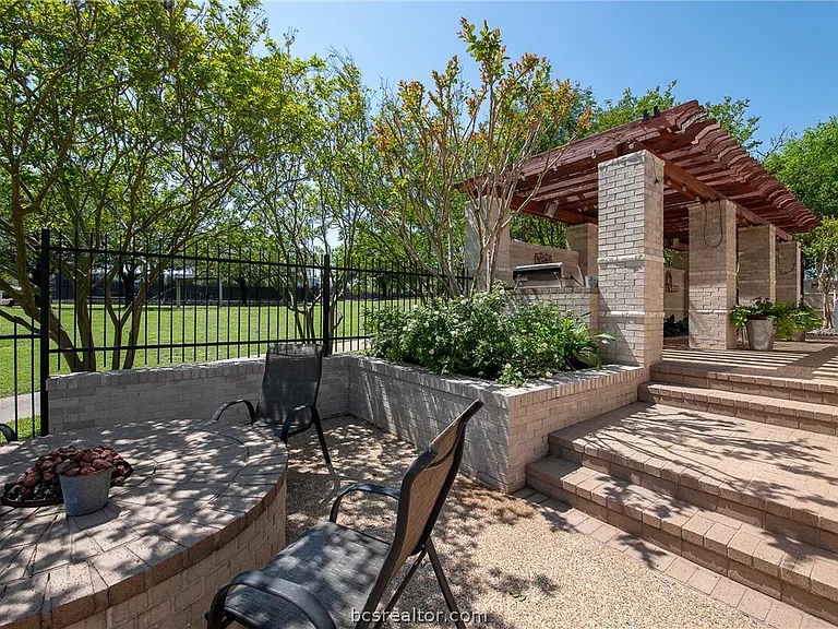 4776 Stonebriar Cir — Photo 42