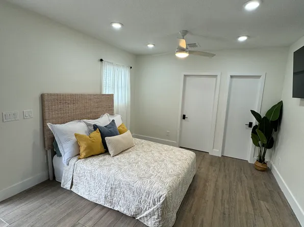 105 147th Ave E #2, Saint Petersburg, FL 33708