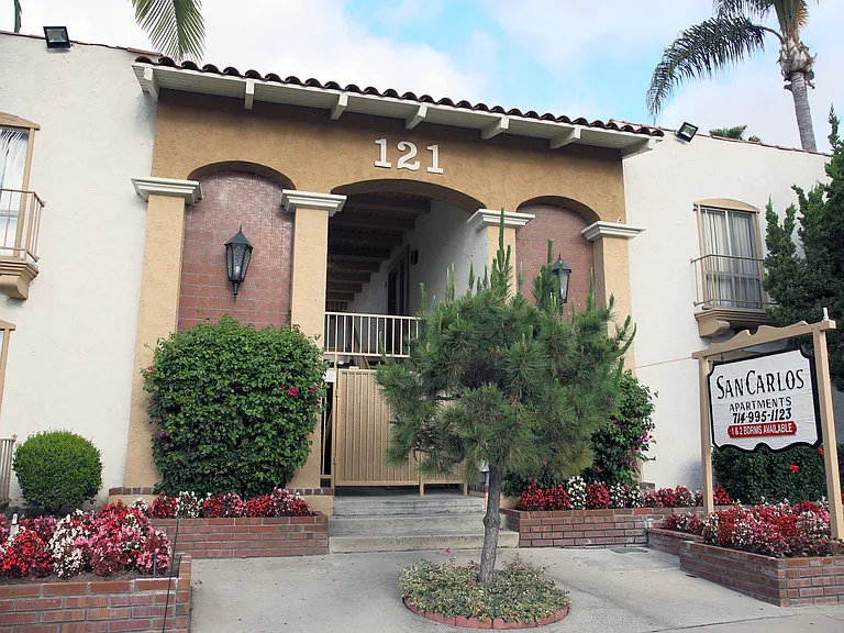San Carlos Apartment Homes — Photo 8