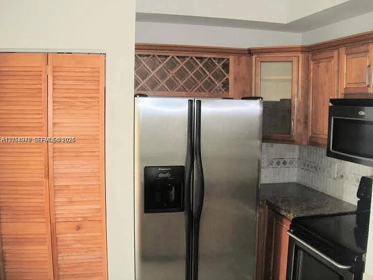 7200 NW 114th Ave #307 — Photo 8
