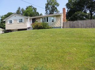 22 Park View Dr, East Hartford, CT 06108
