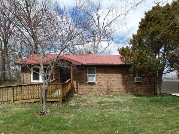 517 W Taylor Ave, Chandler, IN 47610