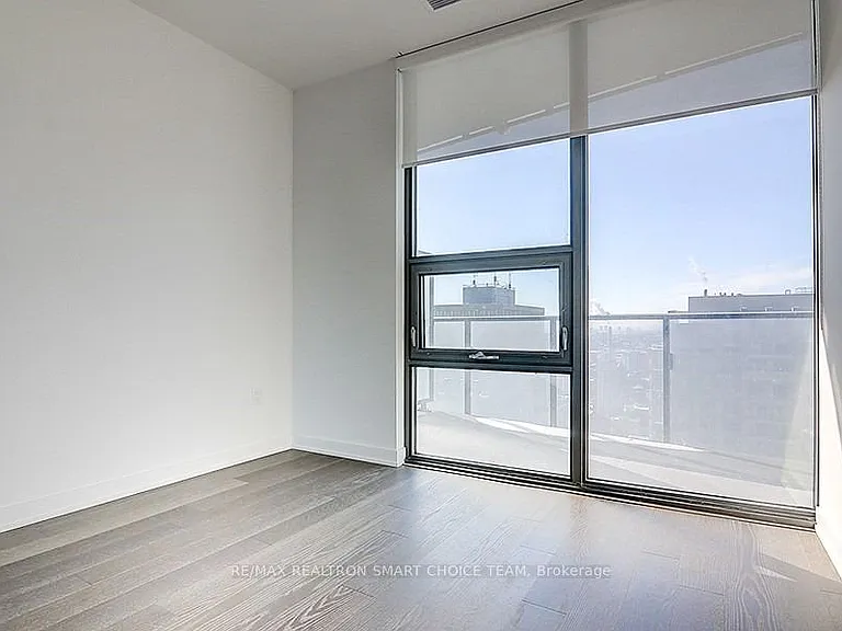 11 Wellesley St W #2506 — Photo 14