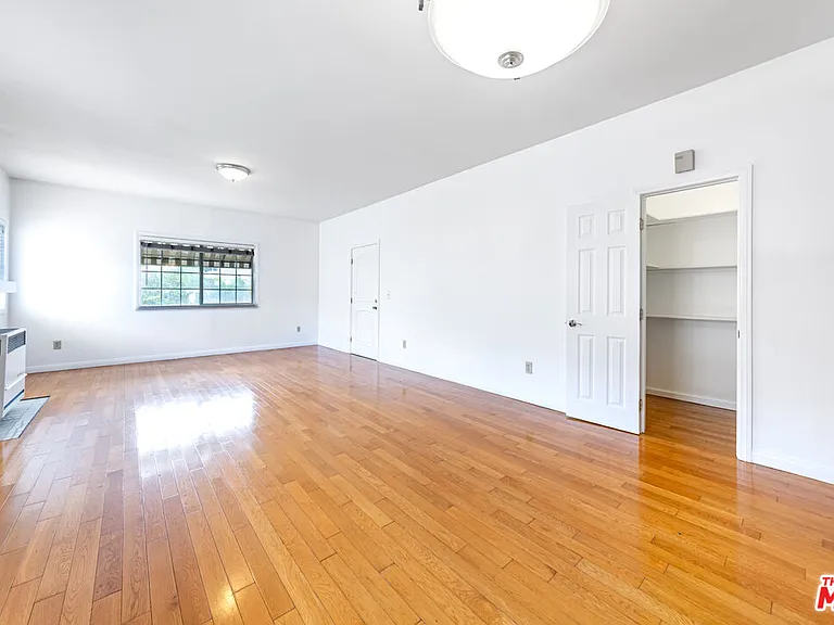 832 S Catalina St — Photo 14