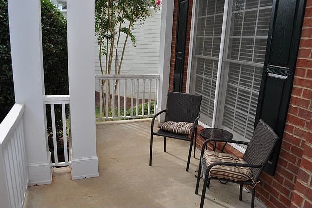 1st image of 204 Alexandria Way SE
