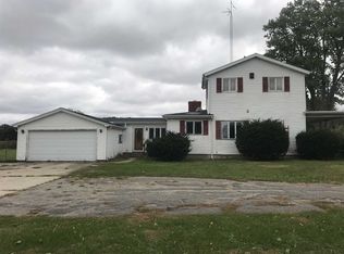 11240 9a Rd, Plymouth, IN 46563