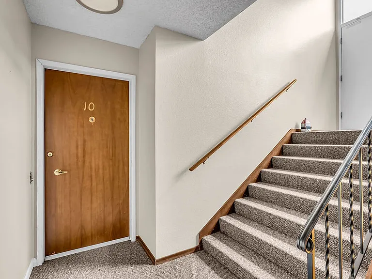 Kingcity Apartments — Photo 138