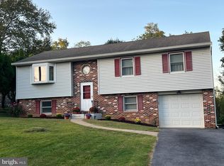 755 William Penn Blvd, Womelsdorf, PA