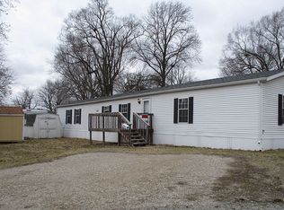 4904 Pershing Dr, Muscatine, IA