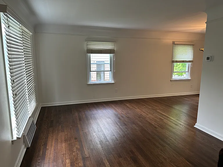 1547 Commodore Rd — Photo 4