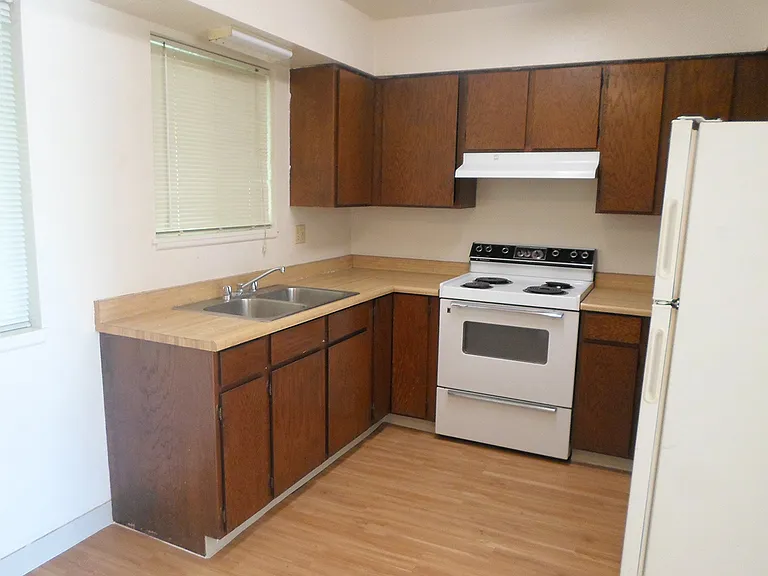 632 Butte Ave #6 — Photo 9