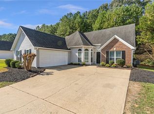 1020 Spring Ives Dr, Lawrenceville, GA 30043