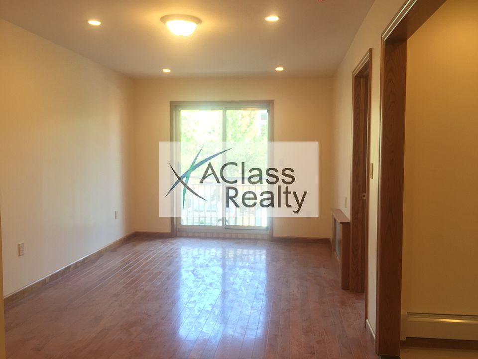 1st image of 3166 45th St #2A