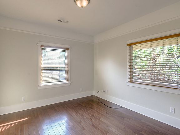 5th image of 651 Lytton Ave