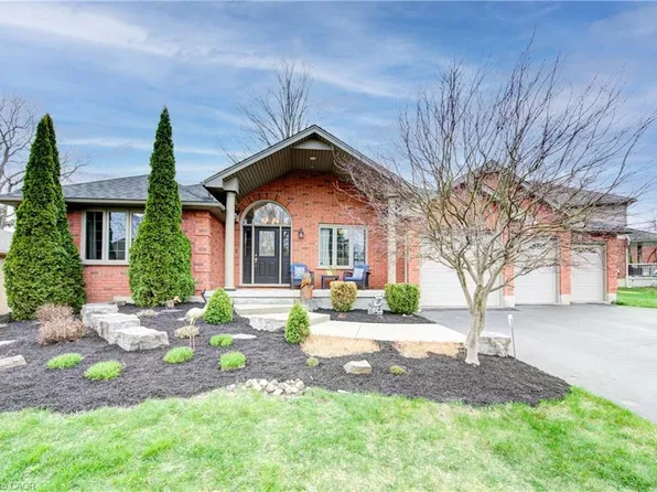 7 Burnside Dr, North Dumfries, ON N0B 1E0