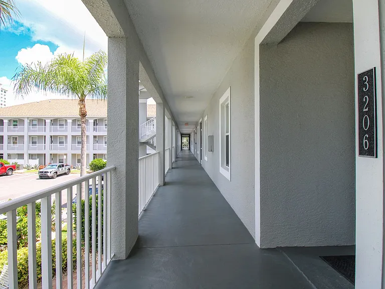 519 Roma Ct #3206 — Photo 8