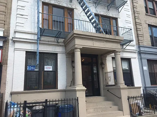 Rented by Arvik Group Real Estate | media 19