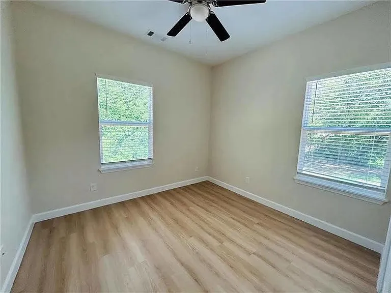518 Crutcher St #A — Photo 7