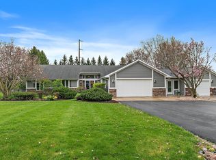 39W343 Hogan Hl, Elgin, IL 60124