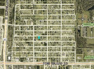447 State St, North Fort Myers, FL 33903