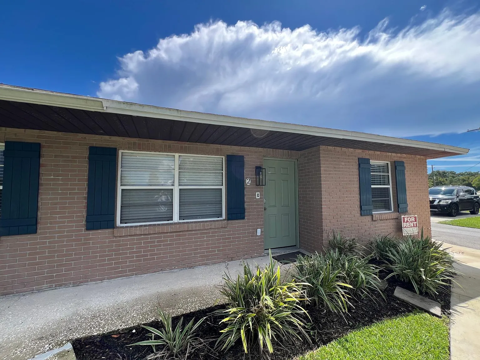 101 Lake Hunter Dr — Photo 1