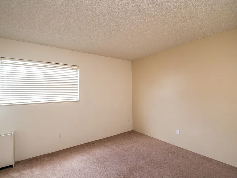 3161 Madison Ave — Photo 24