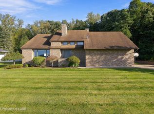 118 S Highland Dr, Jenkins Township, PA 18640