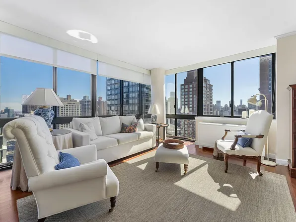 245 E 93rd St APT 27C, New York, NY 10128