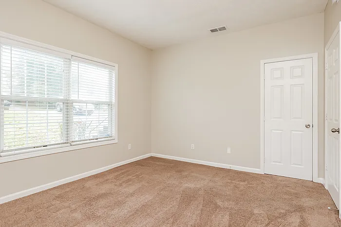 309 Timberglen Dr — Photo 12