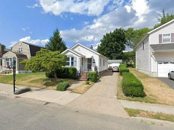(undisclosed Address), Parlin, NJ 08859